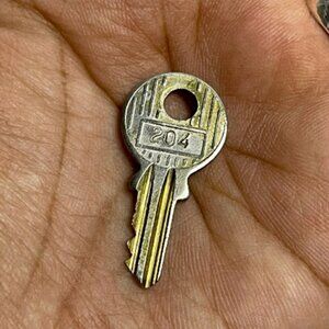 LOUIS VUITTON spare key #204